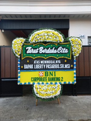 Papan Bunga Duka di Roban
