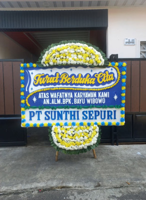 Papan Bunga Duka di Roban