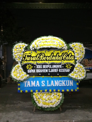 Papan Bunga Duka di Roban